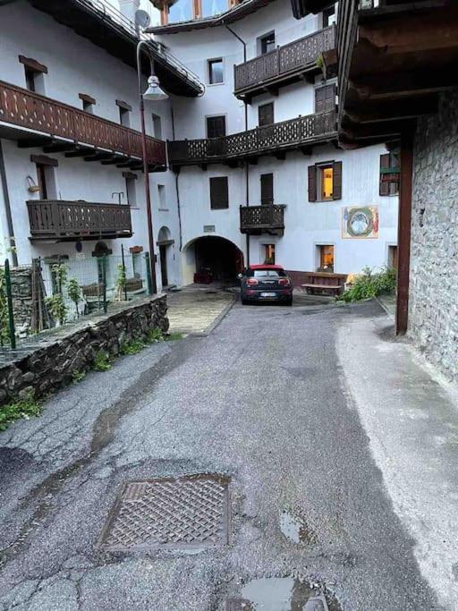Petite Maison In Centro A クールマイユール エクステリア 写真